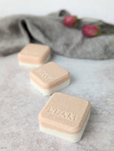 Load image into Gallery viewer, Salt spa soap with rose geranium
