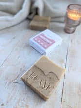 Load image into Gallery viewer, NEW! Cashmere soap - Vanilla, Coconut Milk &amp; Maple
